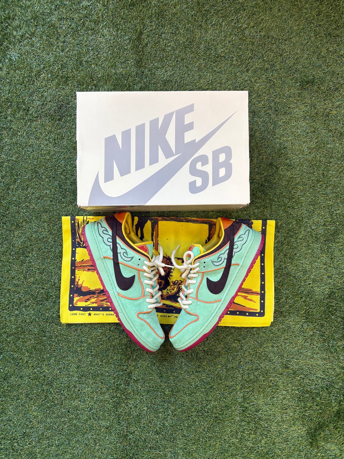 Nike SB Dunk Low “Rodeo Tourmaline”