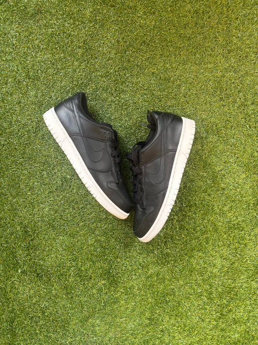 Nike Dunk Low “Black & White”