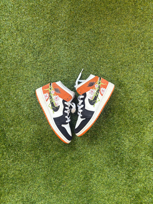 Nike Air Jordan 1 Mid “Floral”