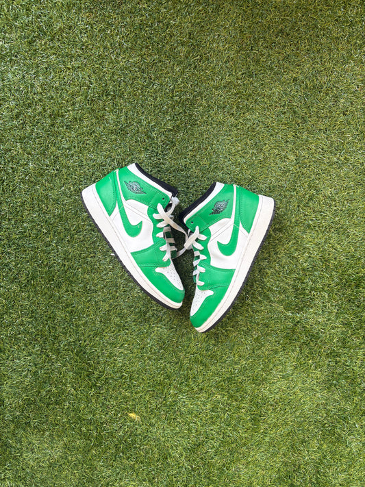 Nike Air Jordan 1 Retro Mid “Lucky Green White Black”