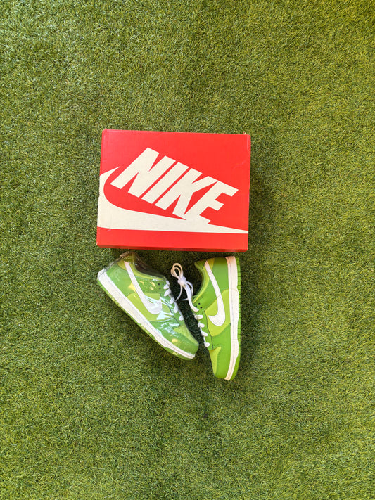 Nike Dunk Low “Chlorophyll”