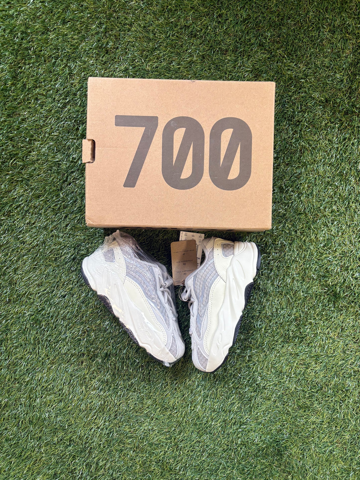 Yeezy Boost 700 UZ "Infant"