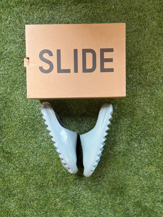 Yeezy Slides