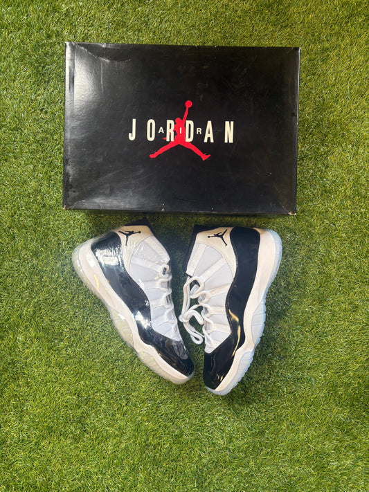 Air Jordan 11 "Concord"
